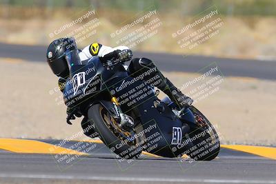 media/Oct-03-2022-Moto Forza (Mon) [[5f077a3730]]/Advanced Group/Session 3 (Turn 3)/